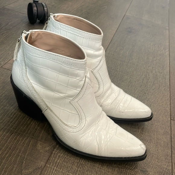 Zara White Ankle Boots US 6 - Picture 1 of 4
